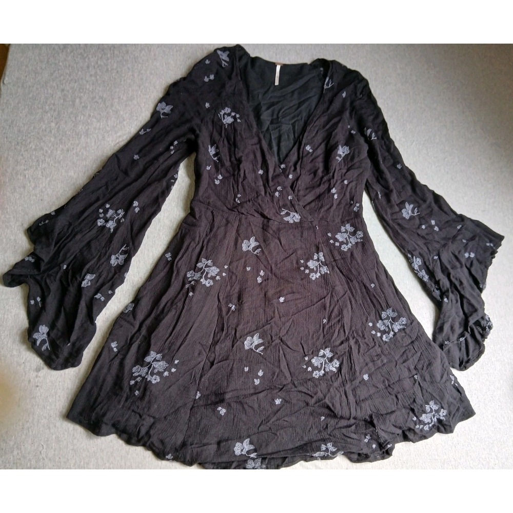 Free People Dress Small Embroidered Cottage Peasant Bohemian Boho Festival